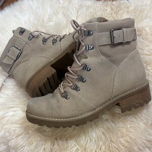 Women Lace Up Booties
